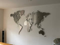 Weltkarte aus Edelstahl (Large) Wohnzimmer