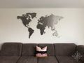 Weltkarte aus Edelstahl Wohnzimmer
